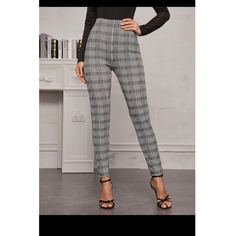 SHEIN Woman High Rise Leggings